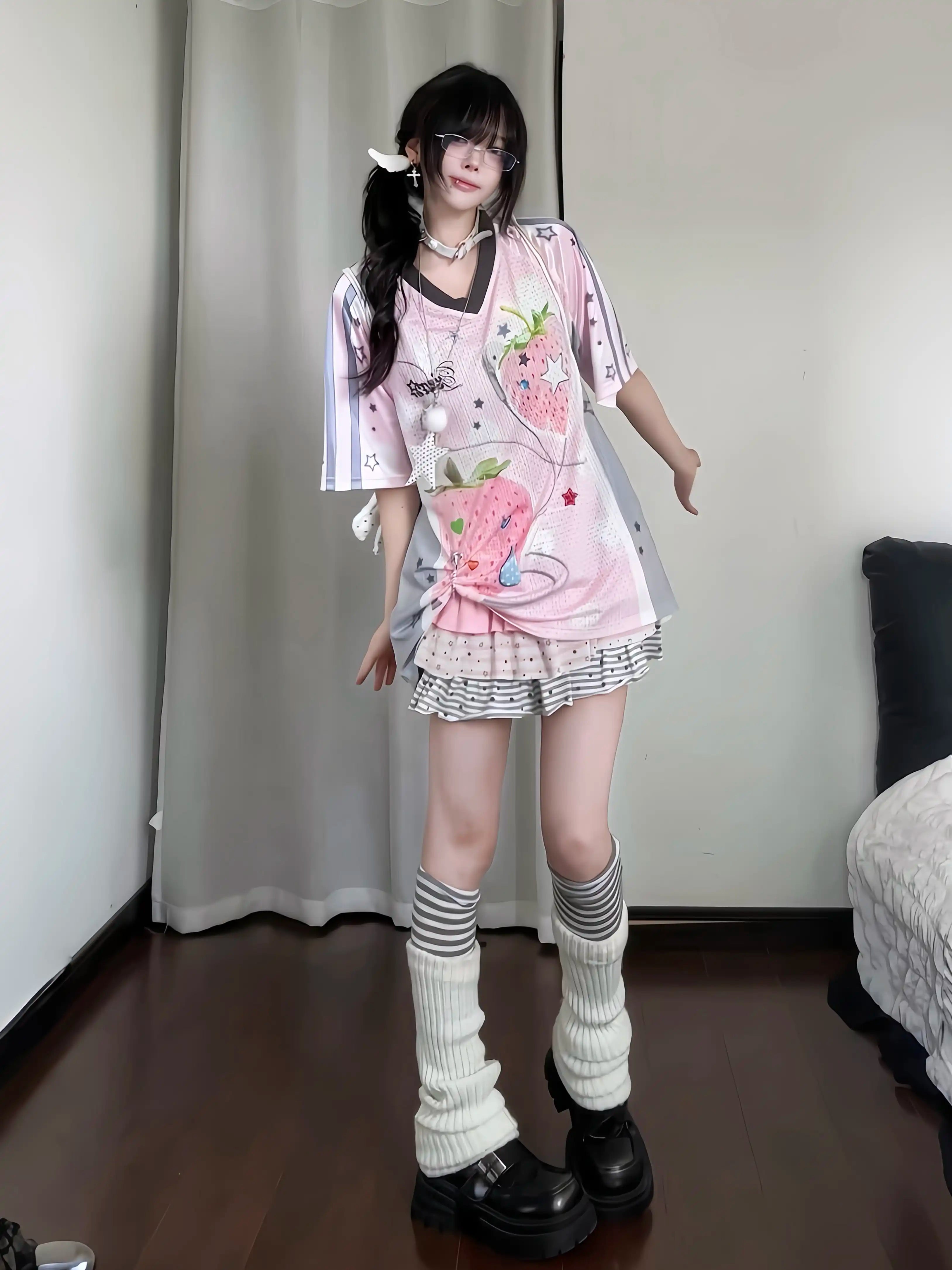 Women's Y2K Star Stripe Tiered Mini Skirt with Lace Trim – High Waist Flared Summer Skirt for Cute Streetwear