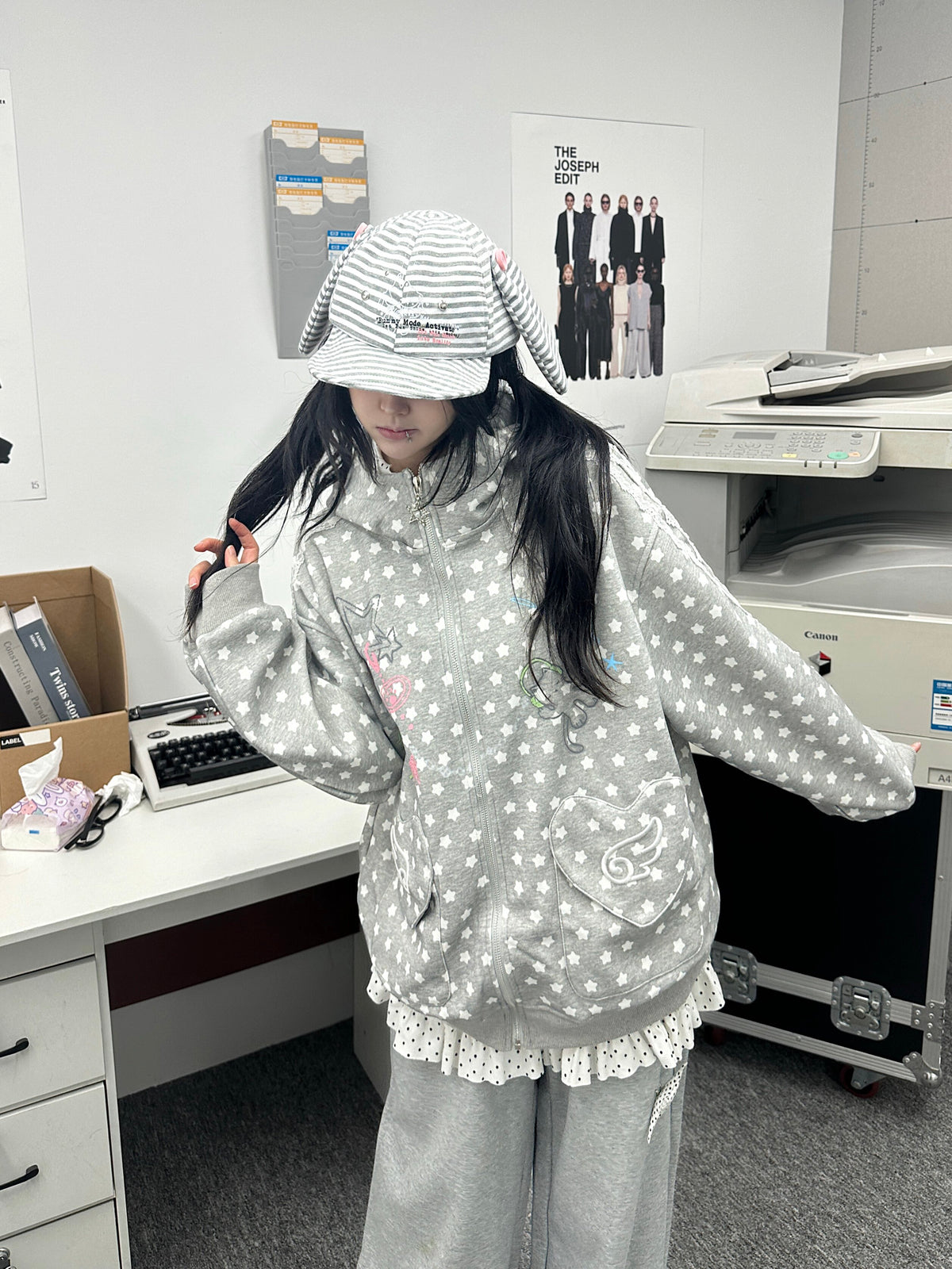 RICKY LUCKY 2027春新作 ドット柄 フェイスカバー フード付き パーカー オーバーサイズ 宅系 萌え系