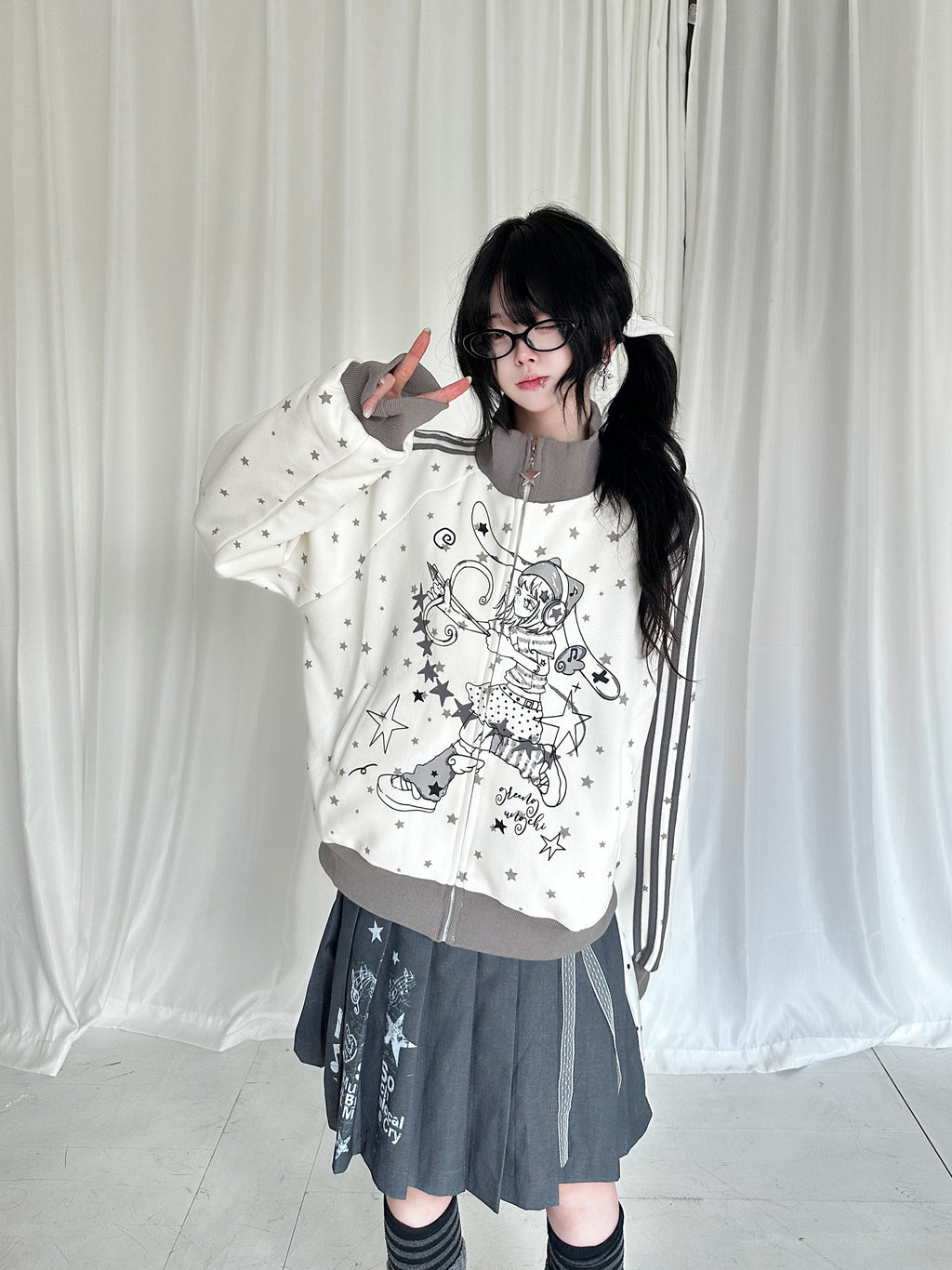 RICKY LUCKY アニメプリント 星柄 ハイネック ジップアップ パーカー Y2K サブカル系 レディース