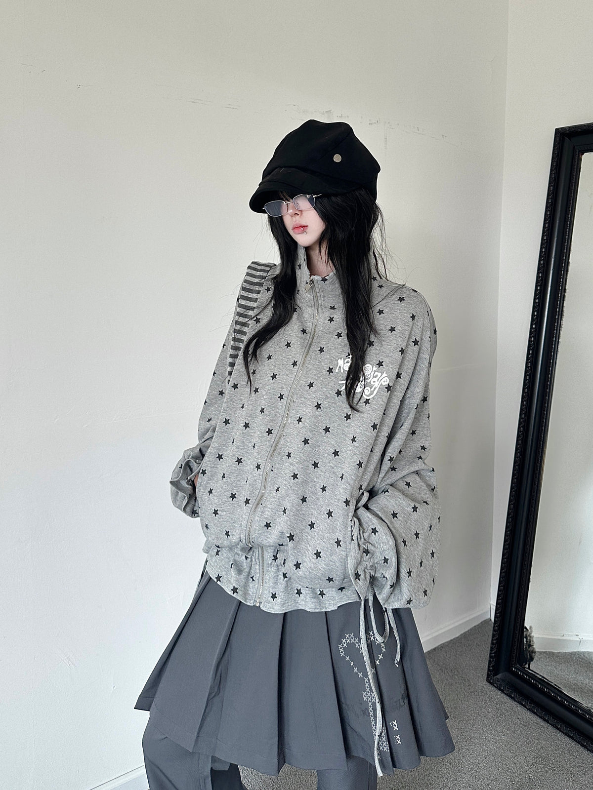 RICKY LUCKY グレー スター柄 ドロスト フリル パフスリーブ ジップパーカー ゆったり