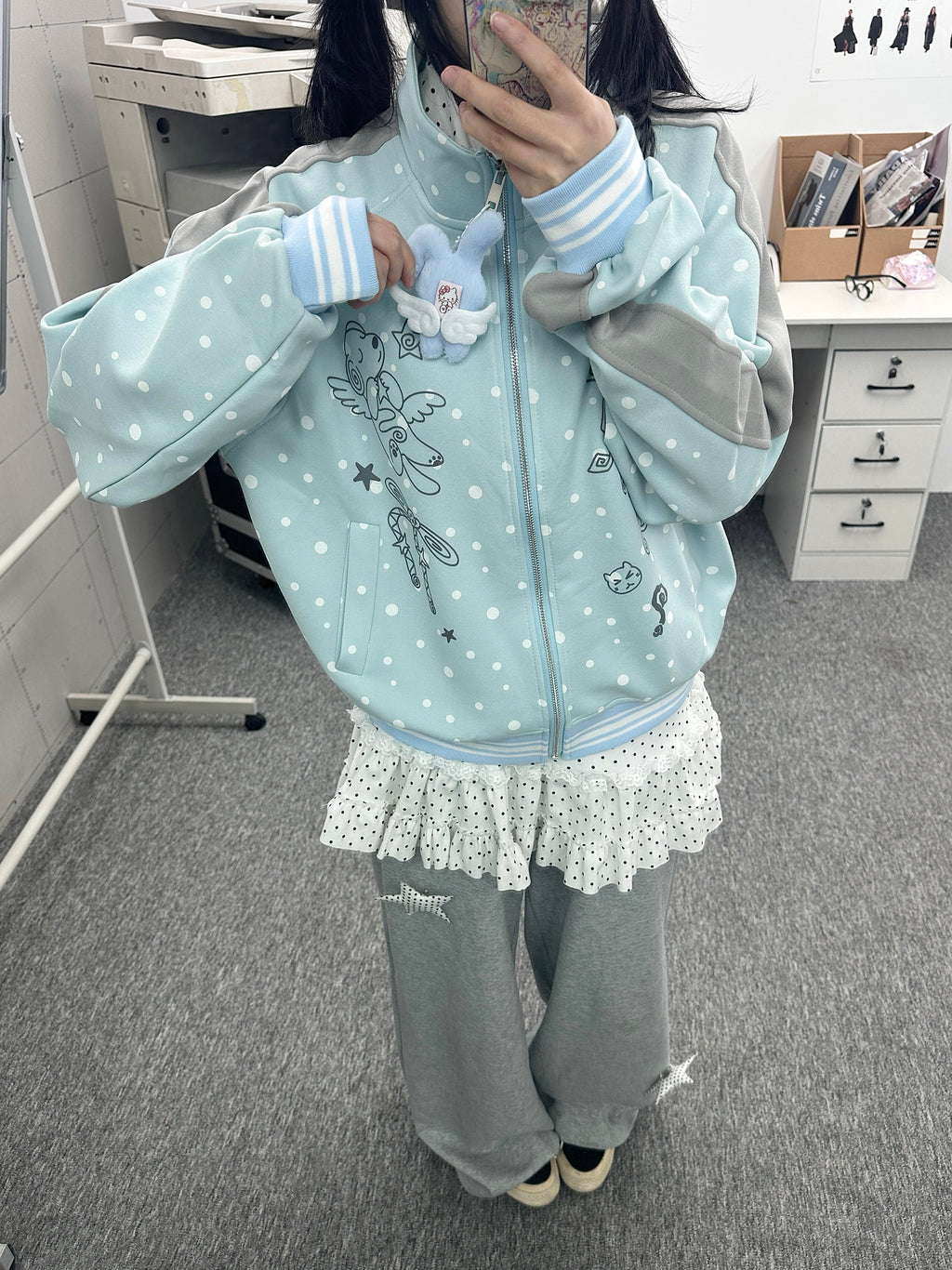 RICKY LUCKY 2027春新作 ドット柄 キャラクタープリント ハイネック スウェット ラグラン オーバーサイズ
