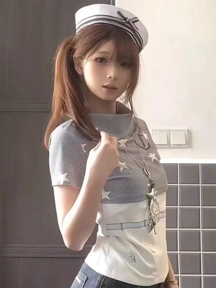 Striped Graphic Women T-Shirts White Sweet Star Print Short Sleeve Tees Korean Fashion Slim Aesthetic Tops Casual Gyaru